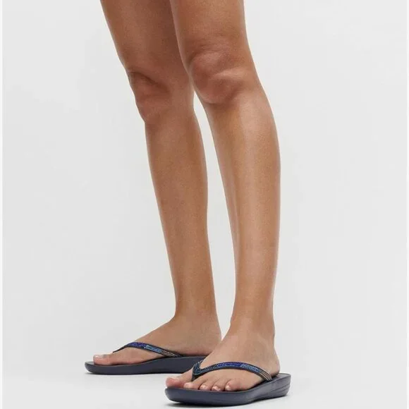 FitFlop Womens Size 5 Flip Flops Navy Ombre IQushion Ergonomic Arch Support - Picture 8 of 8